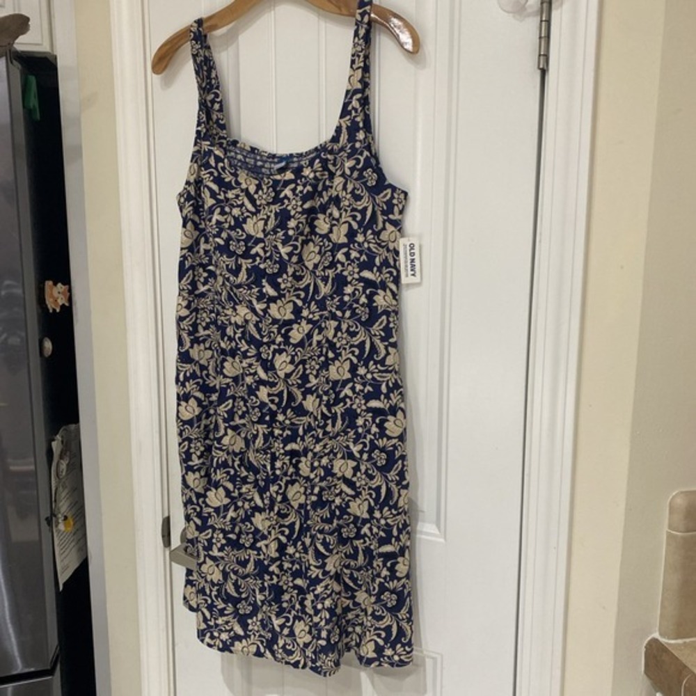 Old Navy Spaghetti‎ Strap Stretch Back Flower Women's Dress L , Pockets NWT  855